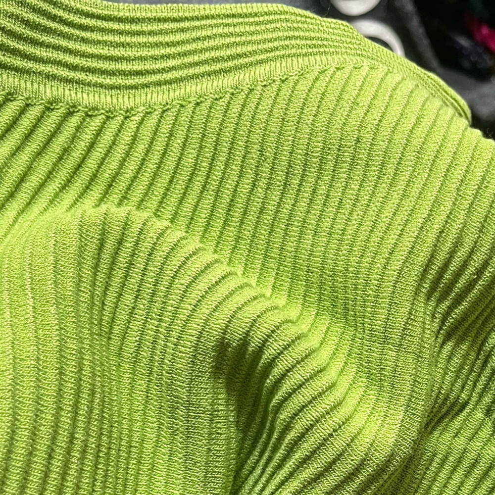 Green Ribbed Knit Top - Picture 3 of 4